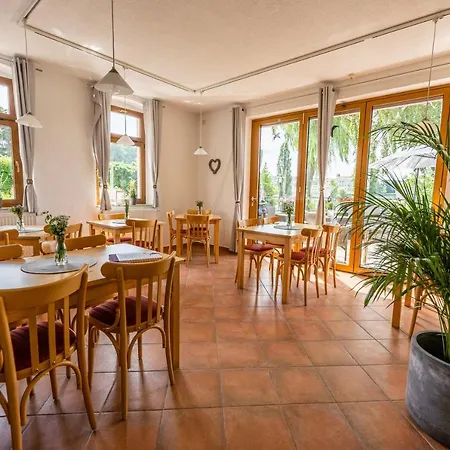 Vendégház Elbpension & Ferienwohnung Saechsische Schweiz 3*