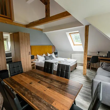 Πανσιόν Elbpension & Ferienwohnung Saechsische Schweiz 3*